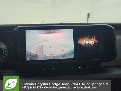 Used 2024 Jeep Wrangler Unlimited Sport AWD/4WD image 17