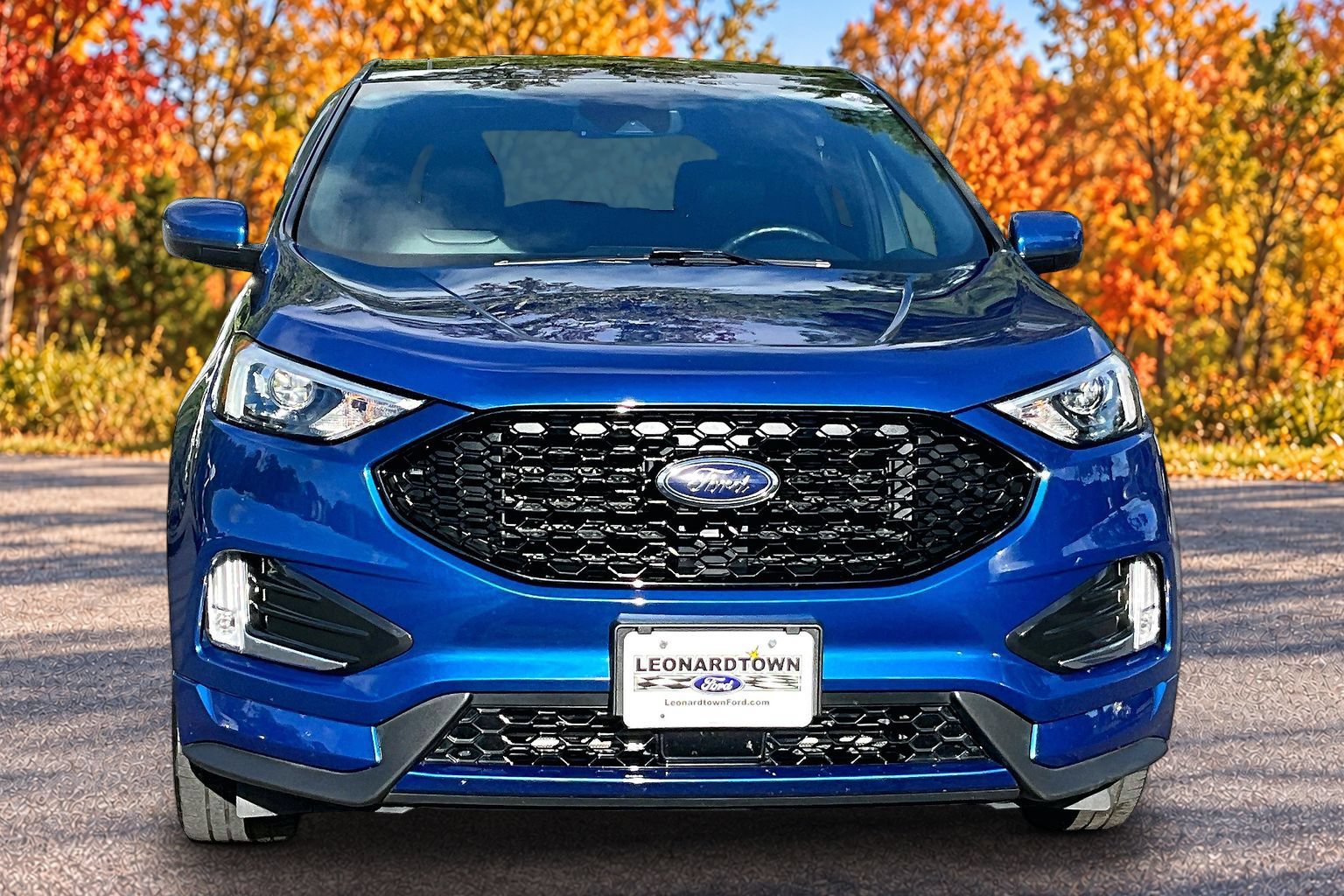 Used 2024 Ford Edge ST-Line w/ Class II Trailer Tow Package AWD/4WD image 3
