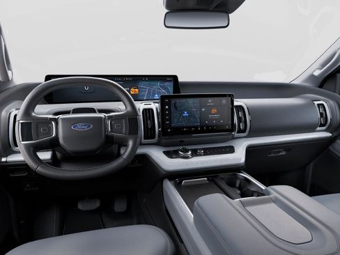 New 2025 Ford Expedition Active image 50