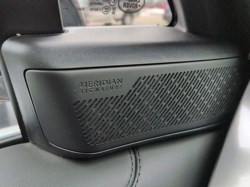 New 2026 Land Rover Range Rover Long Wheelbase Autobiography image 31