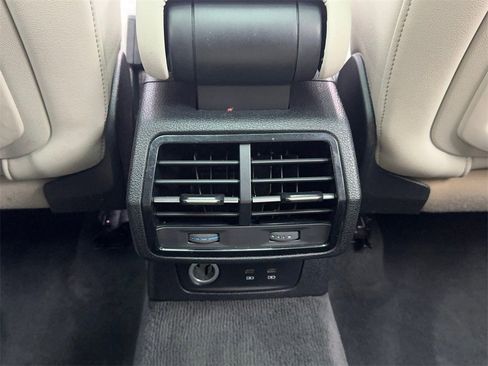 Used 2022 Audi Q3 2.0T Premium Plus image 23