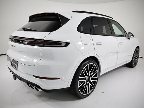 New 2026 Porsche Cayenne S AWD/4WD image 7