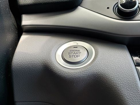 Used 2018 Hyundai Elantra Value Edition FWD image 22