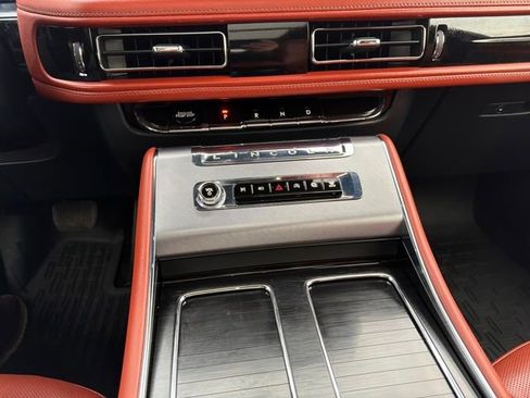 Certified 2025 Lincoln Aviator Reserve w/ Jet Appearance Package image 21