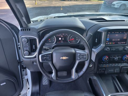 Certified 2020 Chevrolet Silverado 1500 LTZ AWD/4WD image 20