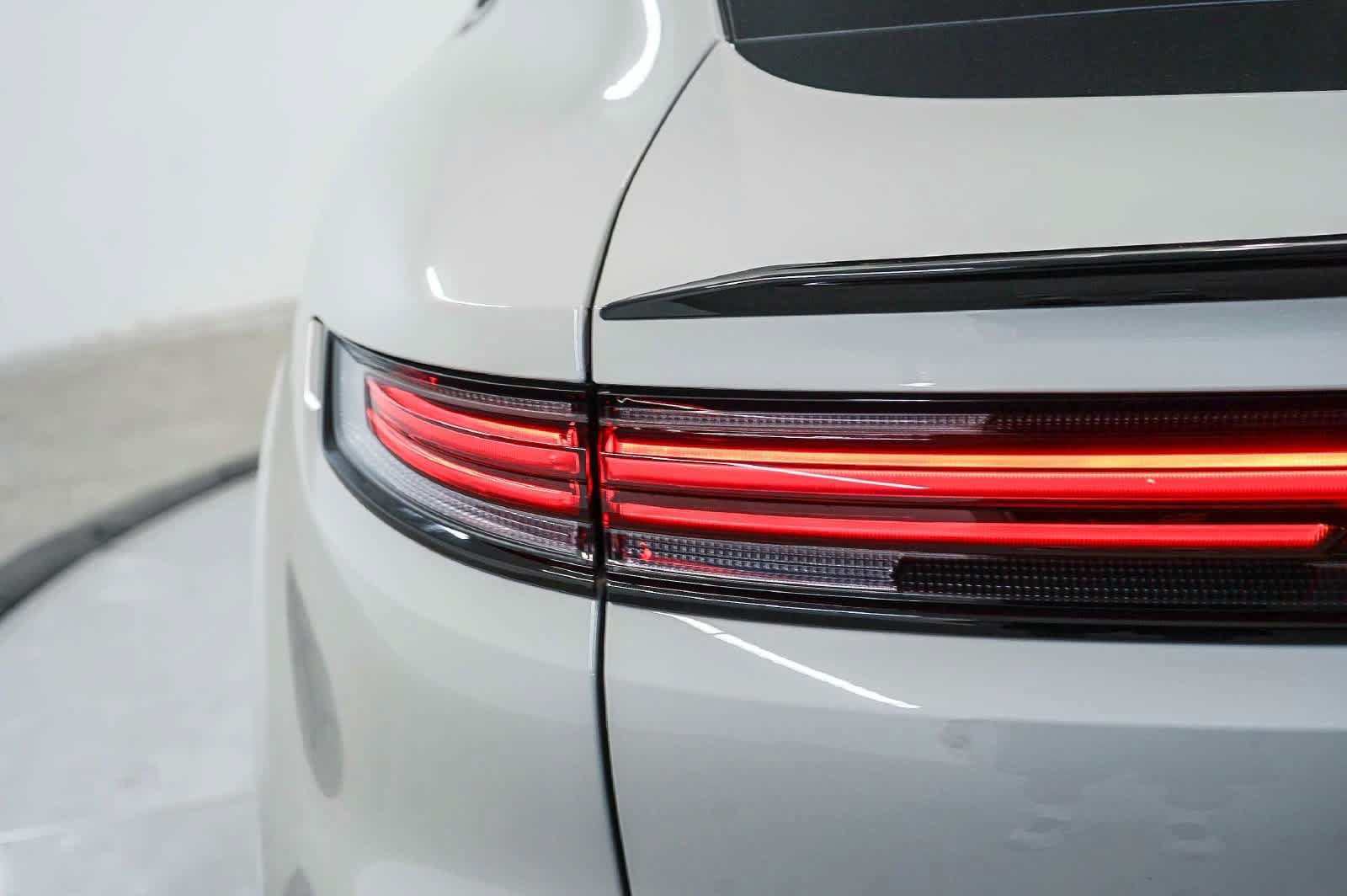 Certified 2026 Porsche Cayenne Coupe AWD/4WD image 11