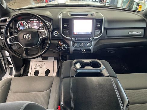 Used 2022 RAM 1500 Big Horn AWD/4WD image 10