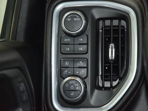 Used 2022 GMC Sierra 2500 AT4 w/ Gooseneck/5TH Wheel Package image 38