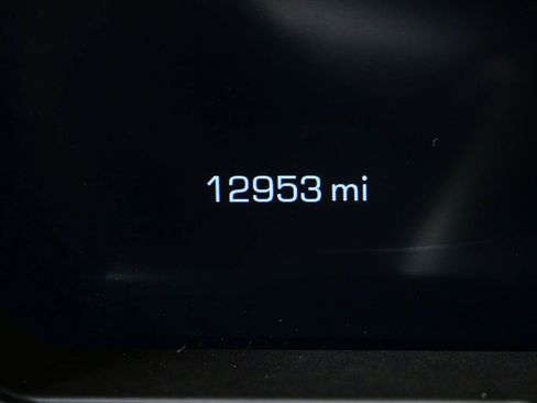 Used 2026 GMC Sierra 2500 Denali w/ Denali Reserve Package AWD/4WD image 9