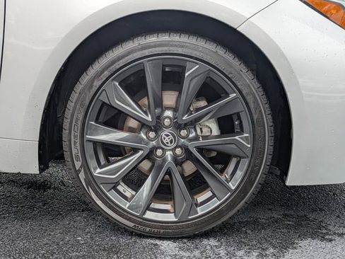 Used 2024 Toyota Corolla SE FWD image 11