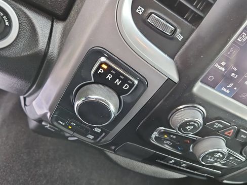Used 2023 RAM 1500 Classic SLT w/ Electronics Group AWD/4WD image 24