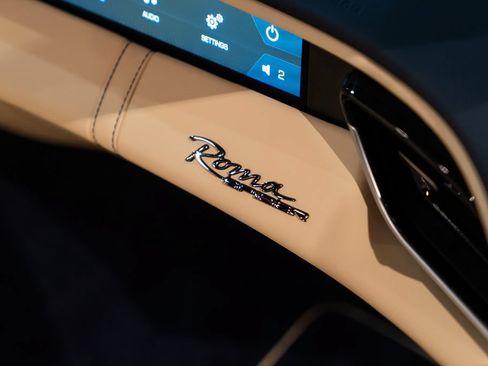 Certified 2024 Ferrari Roma Spider RWD image 41