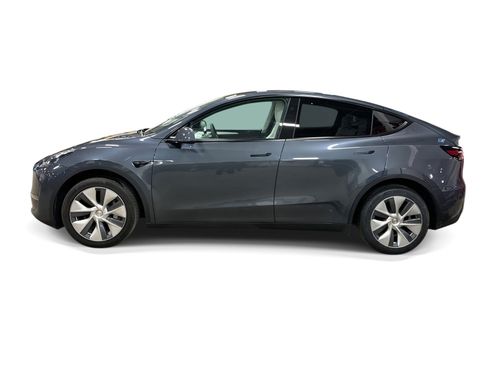 Certified 2023 Tesla Model Y AWD image 3