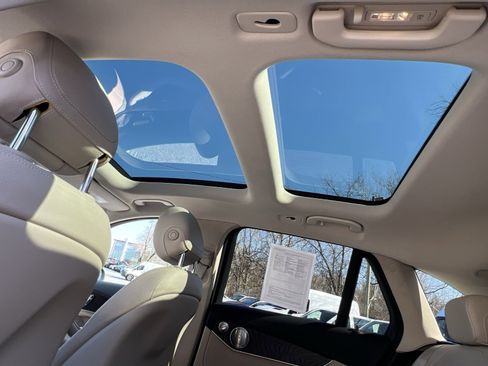 Used 2016 Mercedes-Benz GLC 300 4MATIC image 22