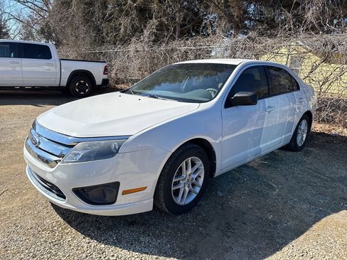Used 2012 Ford Fusion S image 1