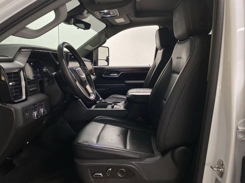 Used 2024 GMC Sierra 2500 Denali w/ Denali Reserve Package image 13