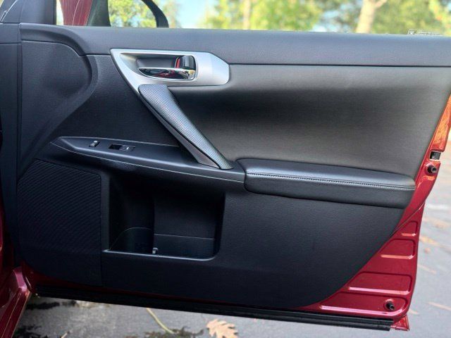 Used 2012 Lexus CT 200h Premium FWD image 15