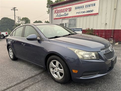 Used 2014 Chevrolet Cruze LT FWD image 2
