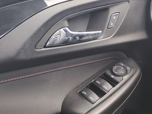 Used 2023 Chevrolet TrailBlazer RS FWD image 19