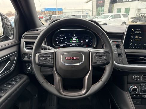 Used 2023 GMC Yukon XL AT4 image 16