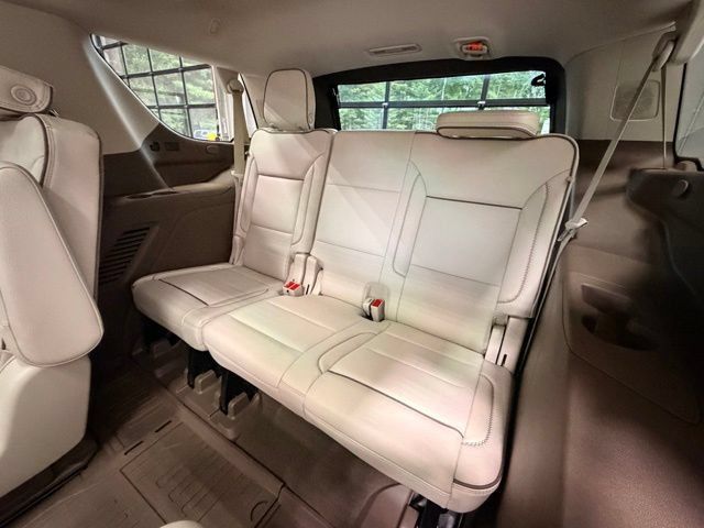 Used 2021 GMC Yukon Denali w/ Denali Premium Package AWD/4WD image 21
