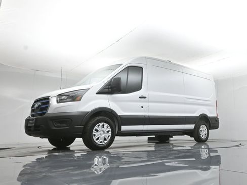 New 2026 Ford E-Transit 148 Medium Roof w/ Load Area Protection Package RWD image 39
