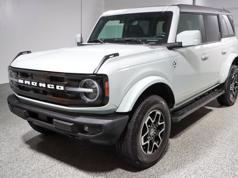 Used 2022 Ford Bronco Outer Banks AWD/4WD image 30