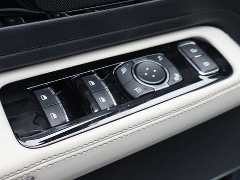 New 2026 Lincoln Aviator 2WD image 12