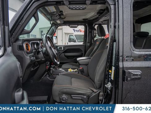Used 2021 Jeep Gladiator Mojave w/ Cold Weather Group AWD/4WD image 6
