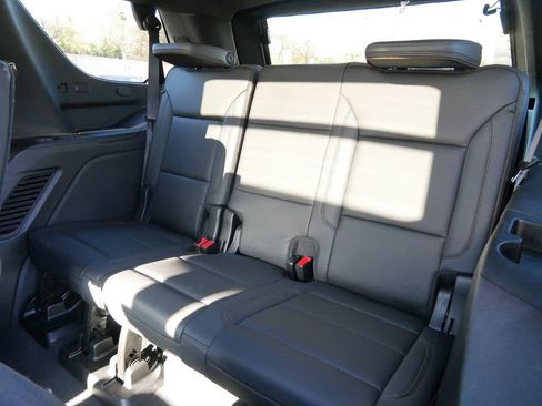 Used 2021 Chevrolet Tahoe High Country AWD/4WD image 12