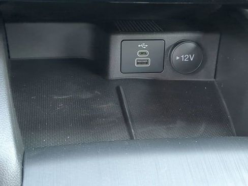 Used 2024 Ford Escape SE image 22
