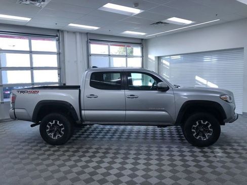 Used 2023 Toyota Tacoma TRD Off-Road image 7