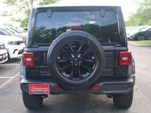 Used 2025 Jeep Wrangler Unlimited Sahara w/ Safety Group AWD/4WD image 6