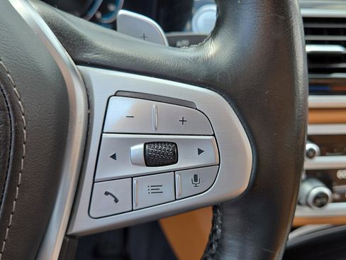 Used 2020 BMW 745e xDrive image 13