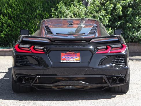 Used 2022 Chevrolet Corvette Stingray Preferred Cpe w/ Z51 Performance Package RWD image 7