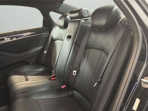 Used 2018 Genesis G80 3.3T Sport AWD/4WD image 11