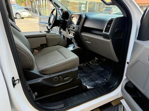 Used 2016 Ford F150 XLT w/ Equipment Group 302A Luxury AWD/4WD image 21