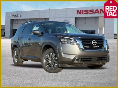 New 2025 Nissan Pathfinder SV