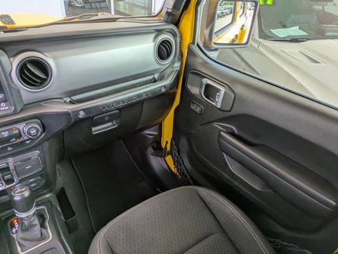 Used 2021 Jeep Wrangler Unlimited Sport image 14