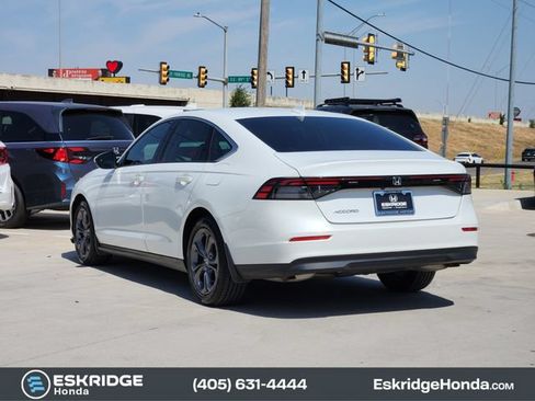 Used 2023 Honda Accord EX image 5