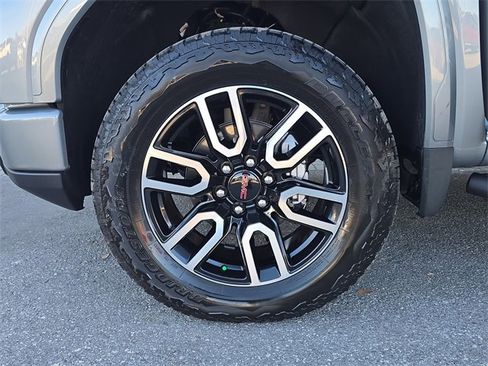 New 2026 GMC Sierra 1500 AT4 w/ AT4 Premium Package image 30