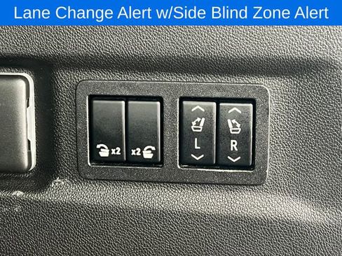 Used 2021 Chevrolet Suburban Premier w/ Premium Package image 46