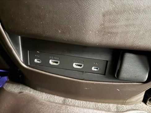 Used 2021 Cadillac Escalade Premium Luxury w/ Driver Assist Tech Package image 12