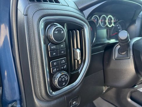 Used 2019 Chevrolet Silverado 1500 RST AWD/4WD image 15