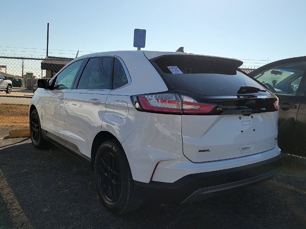 Used 2023 Ford Edge SEL AWD/4WD image 2