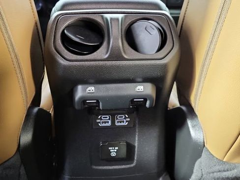 Used 2022 Jeep Wrangler Unlimited Sahara w/ Cold Weather Group AWD/4WD image 14