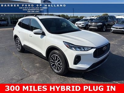 Used 2024 Ford Escape SE w/ Class II Trailer Tow Package