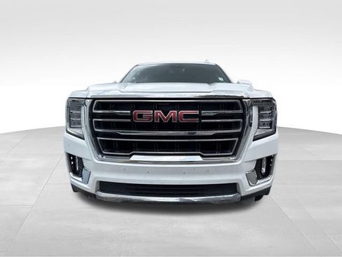 Used 2024 GMC Yukon SLT RWD image 2