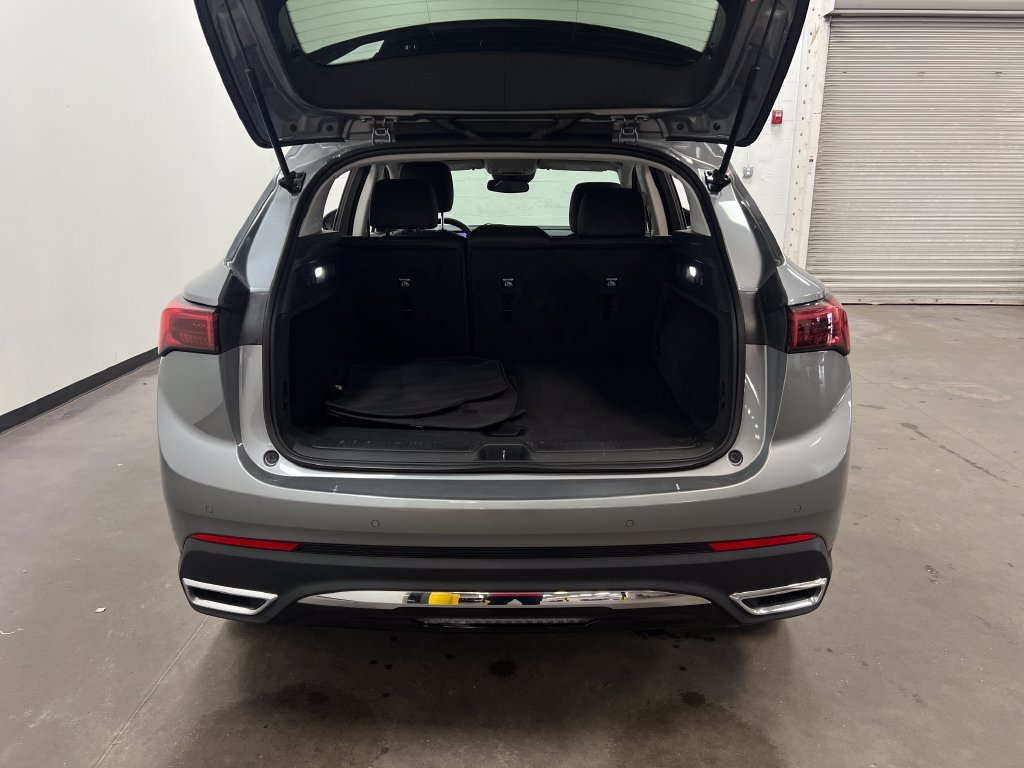 Used 2024 Buick Envision Preferred AWD/4WD image 23