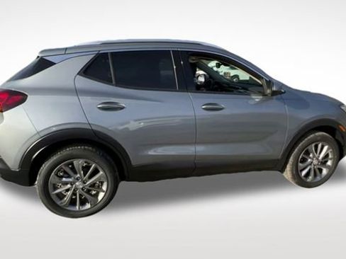 Used 2023 Buick Encore GX Essence w/ Experience Buick Package image 9